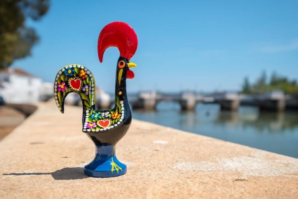 Road trip portugal coq symbole mascotte