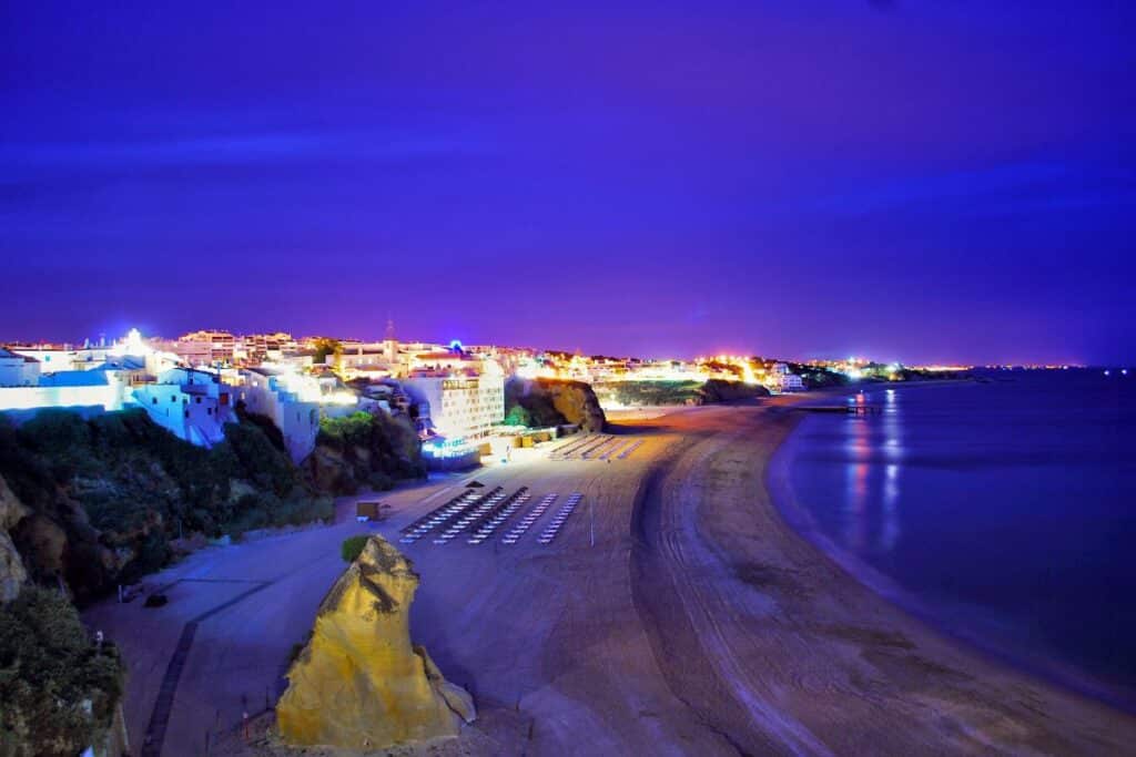 albufeira by night