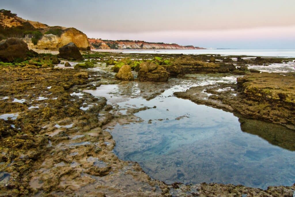 praia dos olhos da agua